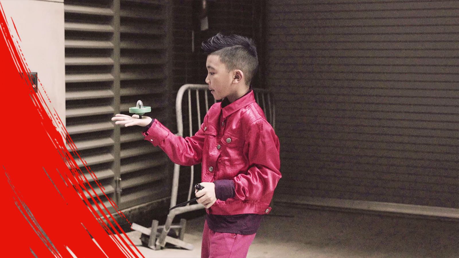 70628 Ллойд — Мастер Кружитцу