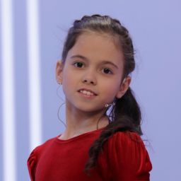 Соня Сахарова