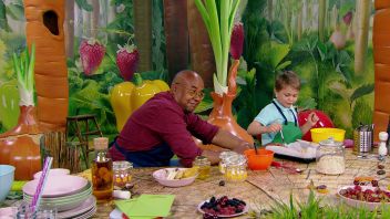 Съедобное или несъедобное. Выпуск 3. Артём и батончики