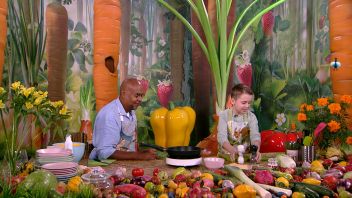 Съедобное или несъедобное. Выпуск 222. Егор Егоров и салат «Цезарь»