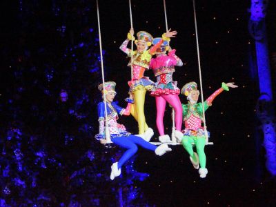 «Цирк Деда Мороза» распахнул двери!