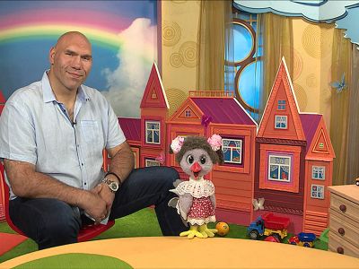 Николай Валуев — новый ведущий «Спокойной ночи, малыши!»