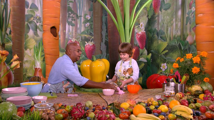 Съедобное или несъедобное. Выпуск 224. Макар Ерошенко и сырники с секретным ингредиентом