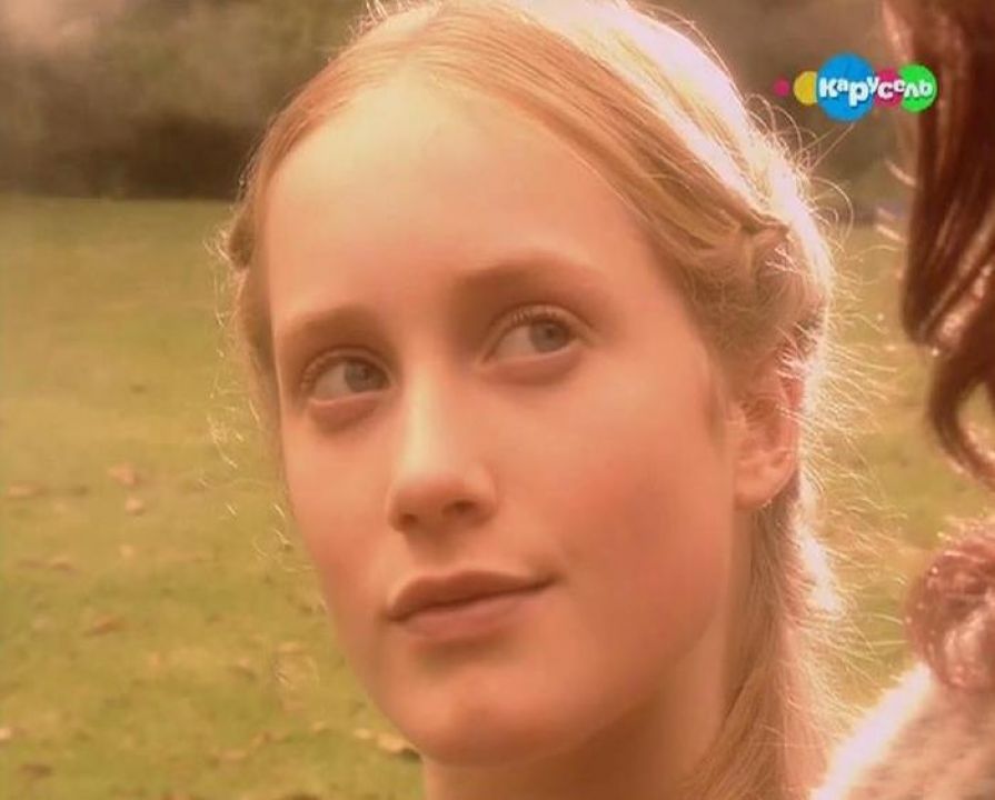 гвен джонс – ученица мерлина сериал 2002. гвен джонс сериал. гвен джонс. гвен джонс из уэнсдей. ученица мерлина сериал.