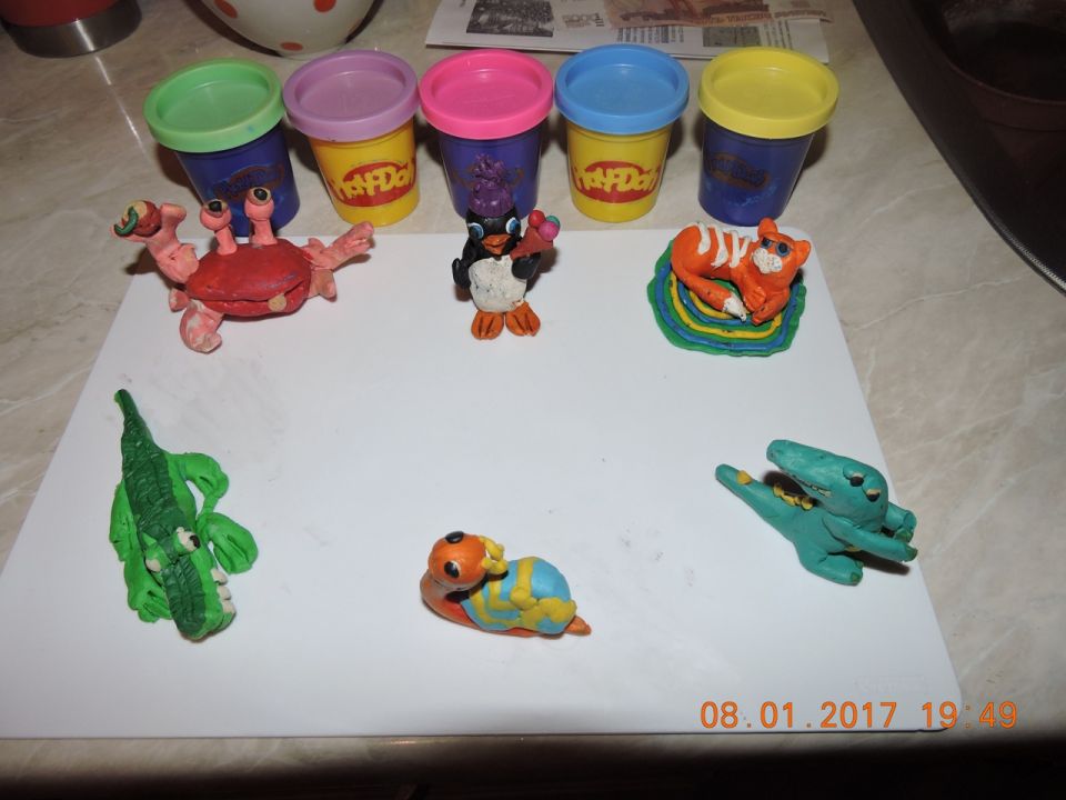 Нету пластилина. Игрушки Киндер сюрприз 90-х. Коллекции Киндер сюрпризов 90 х. Игрушки из Киндер сюрприза 90-х. Коллекции игрушек из шоколадных яиц.