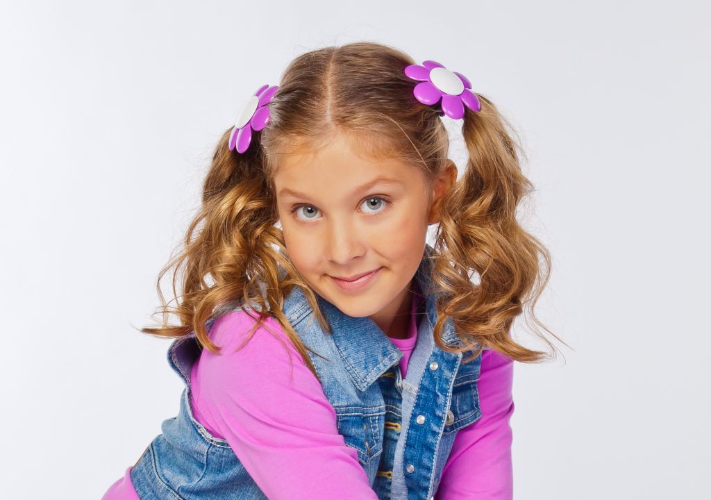 Детская телепередача. Стрекотуша теленяня карусель. Канал карусель зеленый проект. Апельсинка на канале карусель. Стрекотуша теленяня карусель.