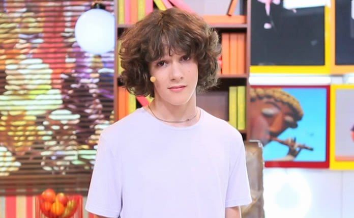 Служба спасения домашнего задания. Служба спасения домашнего задания актеры. Служба спасения домашнего задания ведущие. Служба спасения домашнего задания карусель 2013. Служба спасения домашнего задания карусель.